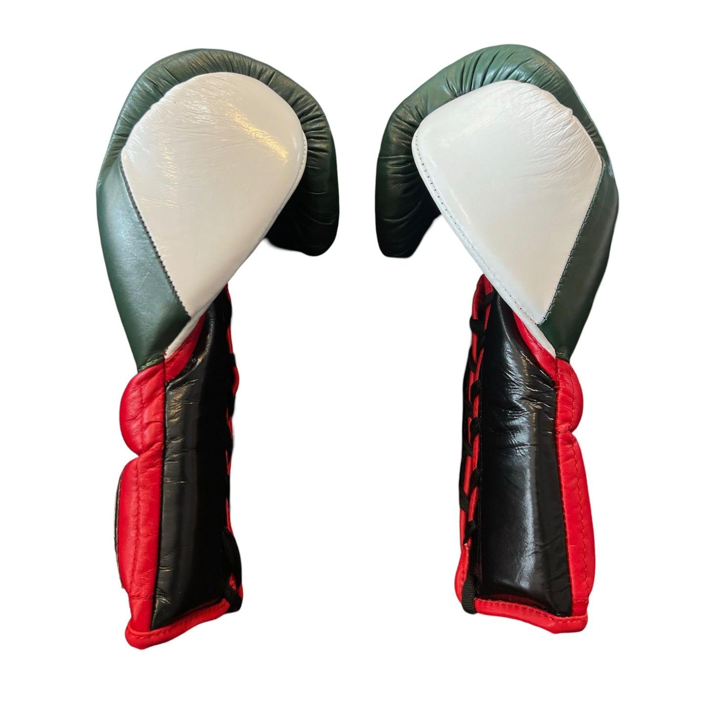 Bayoneta Boxing Gloves – Green and Red Lace-Up Mexican-Style Training Gloves